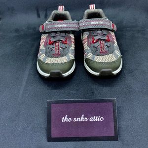 ❗️SOLD❗️Stride rite 
stride rite made2play®